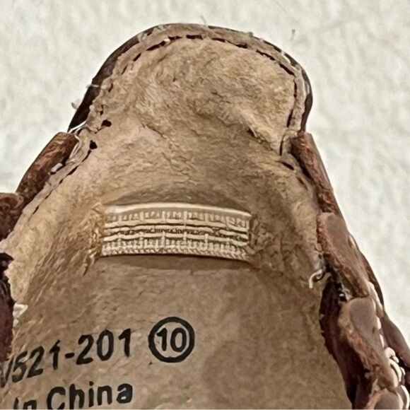 Naughty Monkey Scalloped Faux Leather Pumps size 10 - Picture 9 of 15